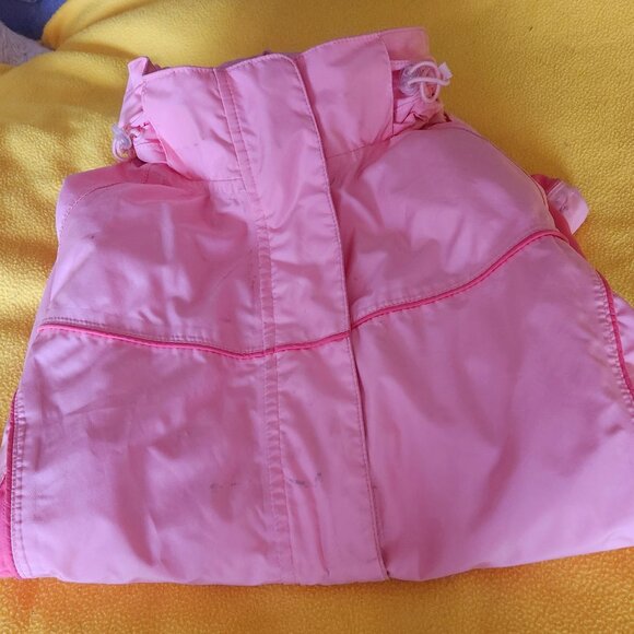 Wind River Rain jacket w/reflective piping, adj hood, pockets & full zipper - Picture 6 of 10